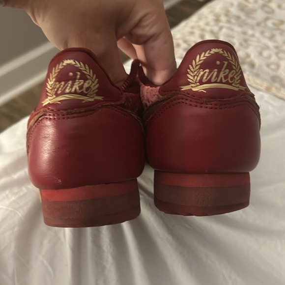 Nike Cortez Classic Special Edition Velvet Red Crush Casual Lace Sneaker Size 10 - Picture 6 of 14